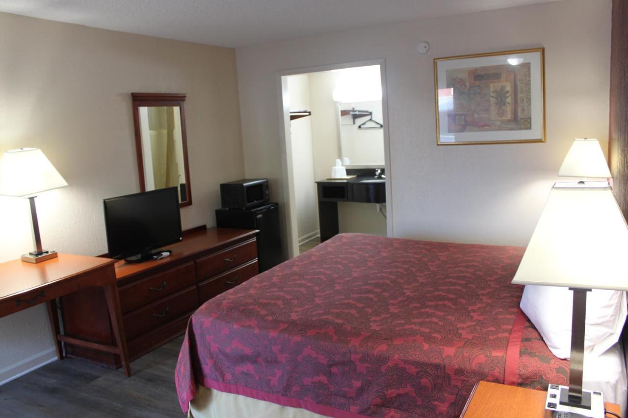 Travel Inn Of Buford Zewnętrze zdjęcie