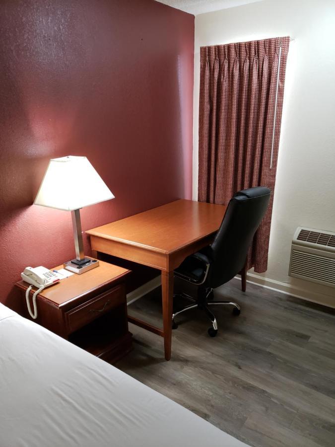 Travel Inn Of Buford Zewnętrze zdjęcie