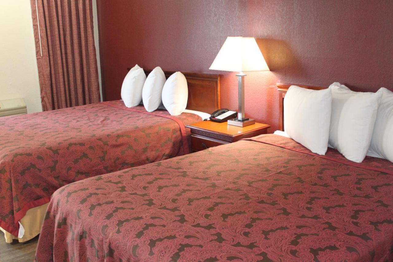 Travel Inn Of Buford Zewnętrze zdjęcie